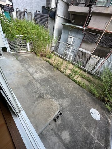 シャン・ド・フル－ルⅠ番館のバルコニー
