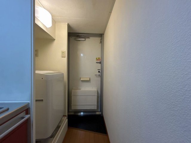 レオパレスＡＫＡＮＥの玄関