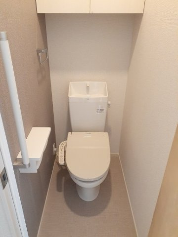アルモニー　メゾン　財光寺のトイレ