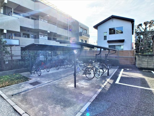 レオパレスＹＡＭＡＺＡＫＩのその他|駐輪場