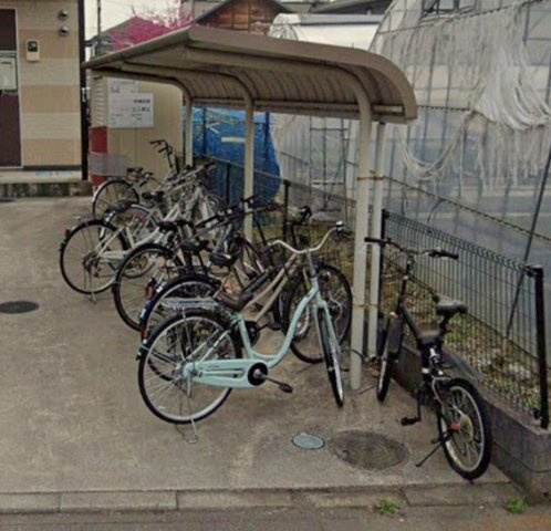 レオパレスウエストゴールドⅡのその他|駐輪場
