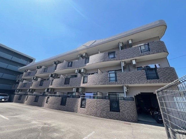 【外観】 | ＢＬＵＥ　ＳＫＹ　鴻川
