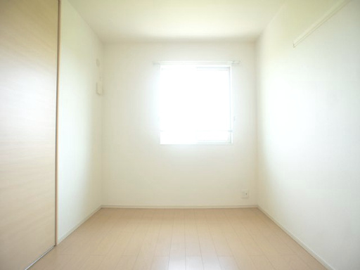 【寝室】 | レジェンド・ヒルＨ | お部屋がスッキリ！充実収納付きです♪