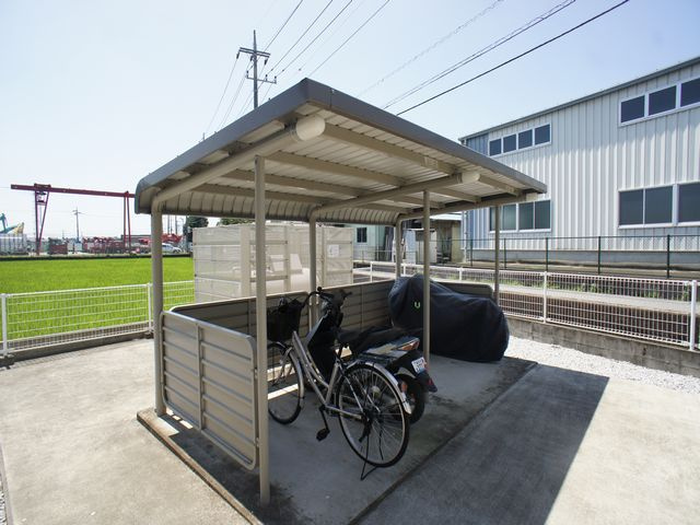 【その他共用部分】 | レジェンド・ヒルＨ | 屋根付きの駐輪場があります♪