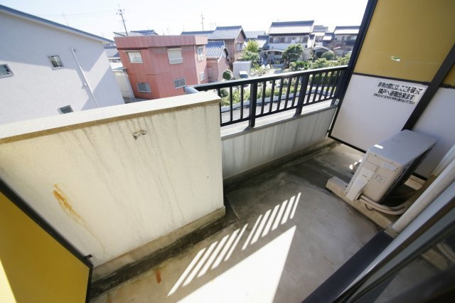 クマノハイツのバルコニー|別部屋同間取りのお写真となります。参考にご覧くださいませ。