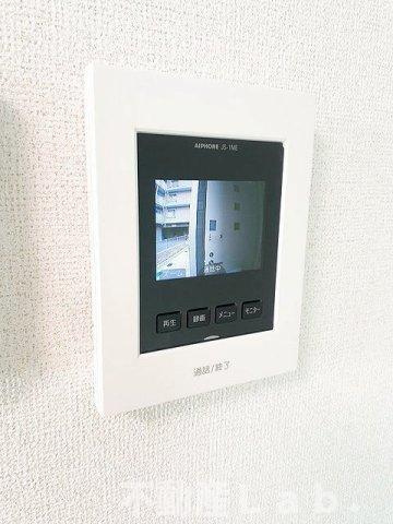 レア・オハナＢの玄関