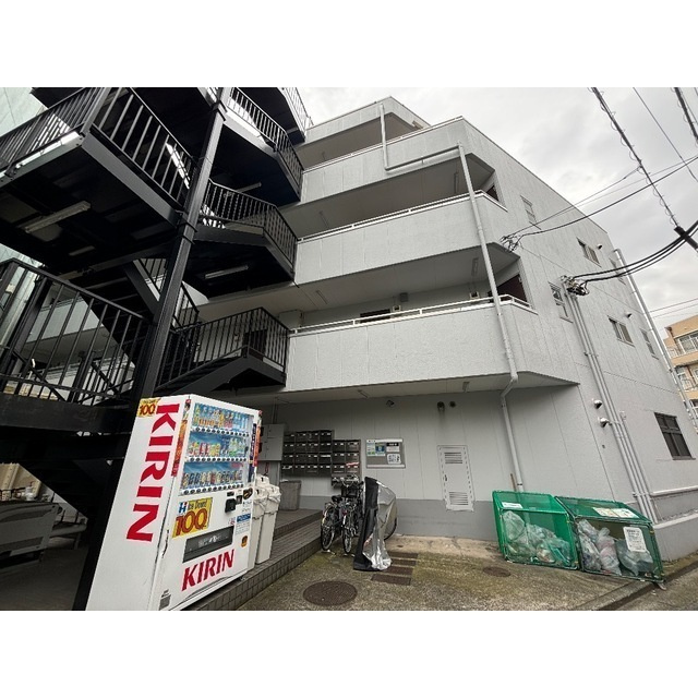 セラーズ二宮の外観