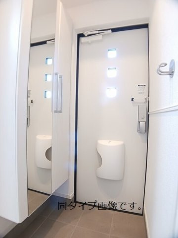 パルデメール　Ⅱの玄関
