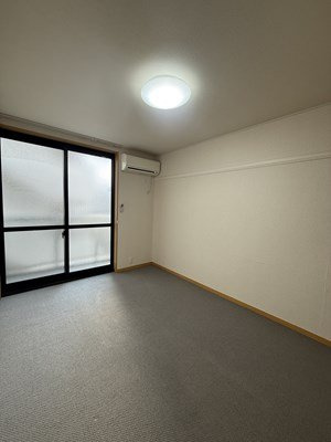 レオパレス光沙の居間・リビング