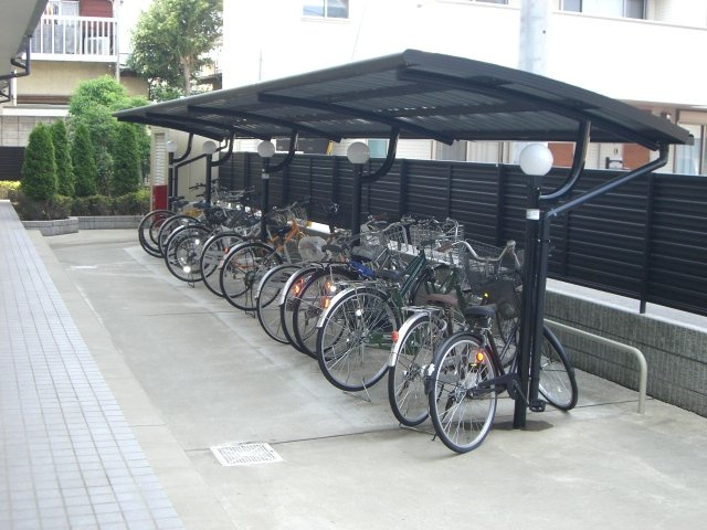 レオパレストレのその他|駐輪場　原付＆自転車のみ駐輪可能