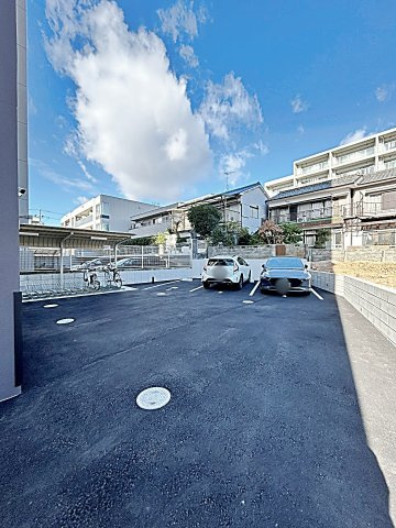 BLESTON COURT MIZUHOUNDOJOHIGASHIの駐車場