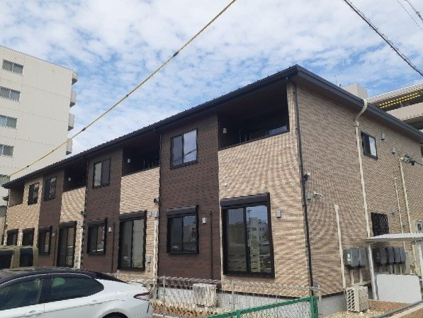 ルミエール中野新町の外観
