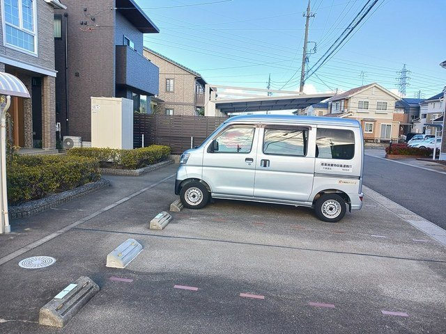 オベルジーヌの駐車場