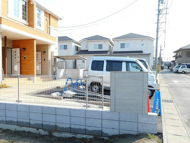 クーザの駐車場