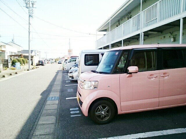 グリーンハイツの駐車場