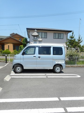 サンリットの駐車場