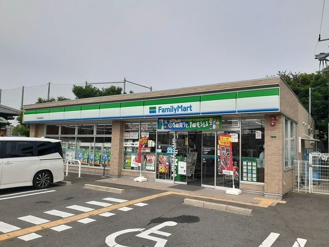 サニースクエアＣ棟の周辺|ファミリーマート様まで450m