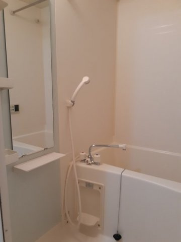 コモド　プレッソの浴室