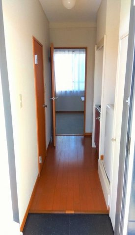 レオパレスコンフォートの玄関