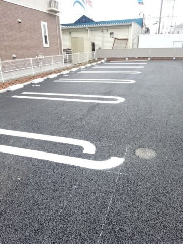 クラシオンの駐車場