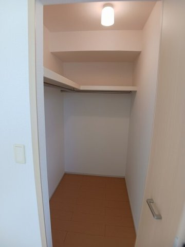 サンライトの収納