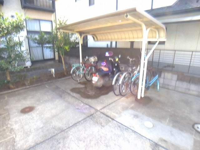 レオパレスボヌールのその他|駐輪場