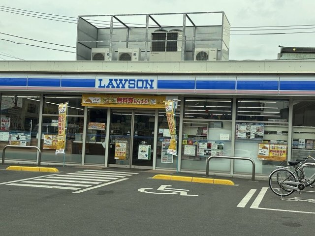 レオパレスクイントの周辺