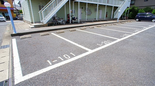 ドレミハウスの駐車場