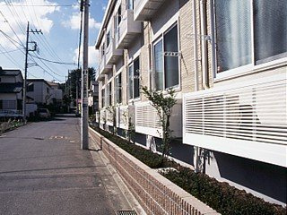 レオパレスフラッツスクエアⅡの外観