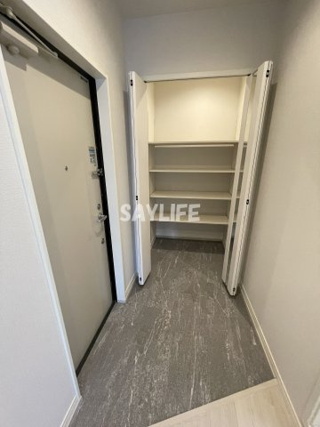 Reglia今里Northの玄関