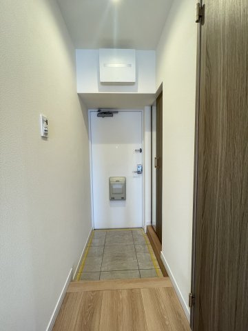 ノバ浅草の玄関