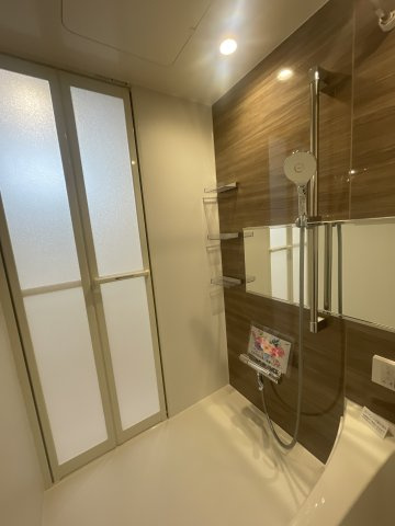 メゾンエクレーレ南千住の浴室