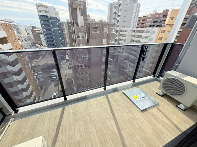 シーズンフラッツ新大阪のバルコニー
