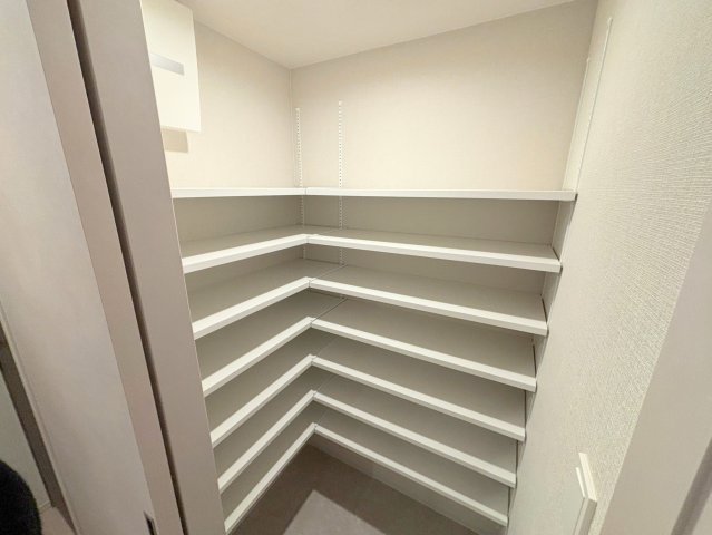 シーズンフラッツ新大阪の収納