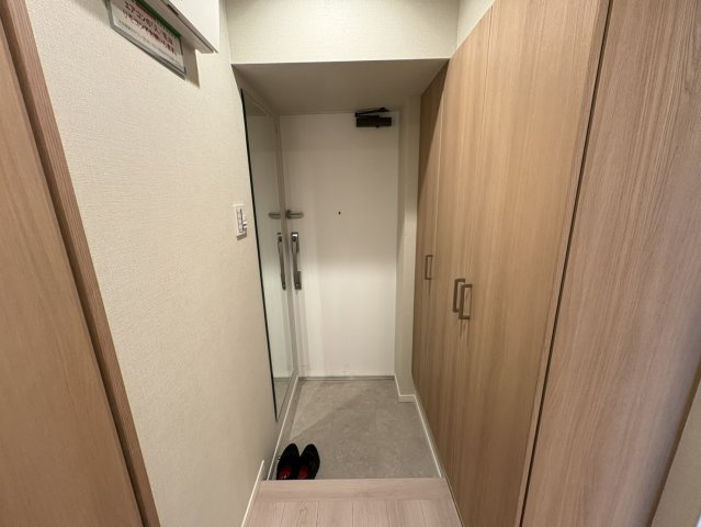 パレステージ上野の玄関