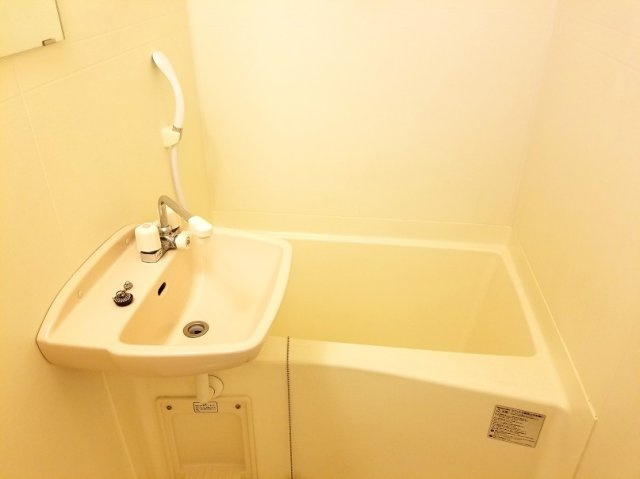 レオパレスＷＡＮの浴室