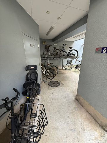 レックス大塚山の手の駐輪場