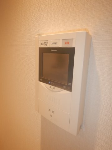メゾン・ド・ヴィレ日本橋茅場町の防犯設備|TVモニター付きインターホン