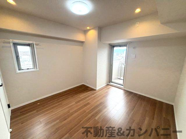 ポレスター松山フォレストシティの洋室|きれいな洋室です