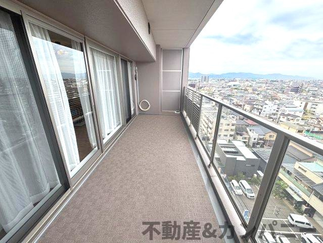 ポレスター松山フォレストシティのバルコニー|陽当たり良好なバルコニーです
