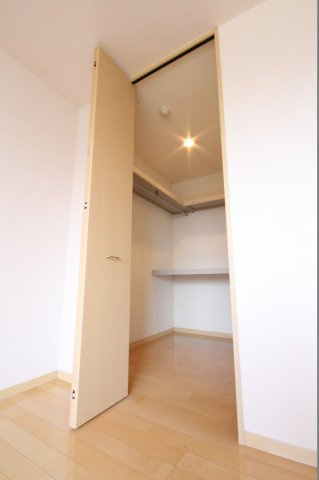 アデアコートA棟の収納|※お部屋により仕様が異なる場合があります※