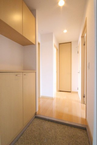 アデアコートA棟の玄関|※お部屋により仕様が異なる場合があります※