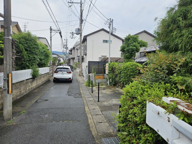 桂乾町の前面道路含む現地写真