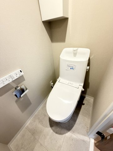 ファミール伏見A棟のトイレ|コンパクトで使いやすいトイレです