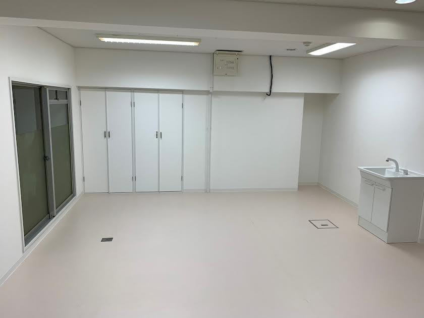 尼崎アーバンコンフォート2階事務所　オーナーチェンジ物件の内装|物件の内装です。収納有り。