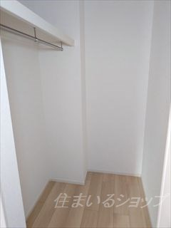 ベースの設備|ウォークインクローゼット