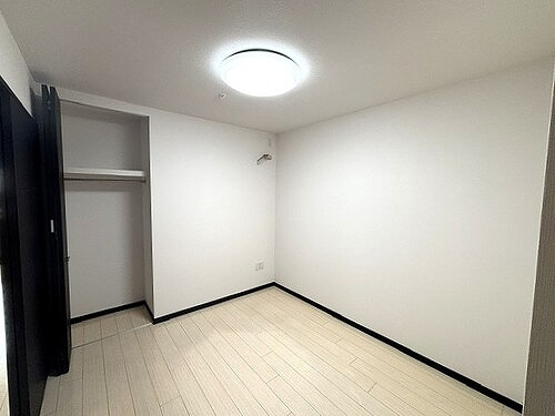 ライオンズタワー岡山表町の洋室