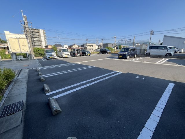 アースガーデンＳＯＪＡの駐車場