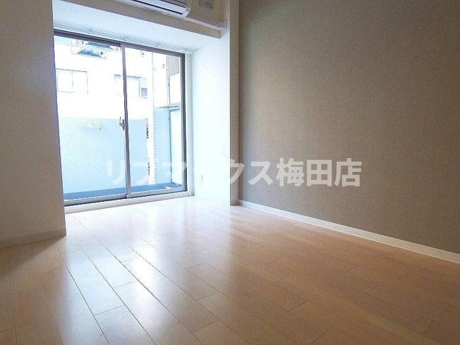 【寝室】