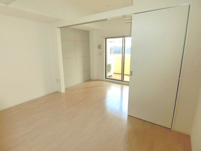 【居間・リビング】セレニテ江坂ルフレ